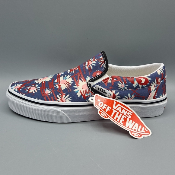 New Vans Classic Slip-On Vans Crew Floral Red and Blue Women's Size 6.5 - Picture 2 of 9